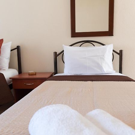 Evdokia'S Apartments And Rooms Neos Marmaras Luaran gambar