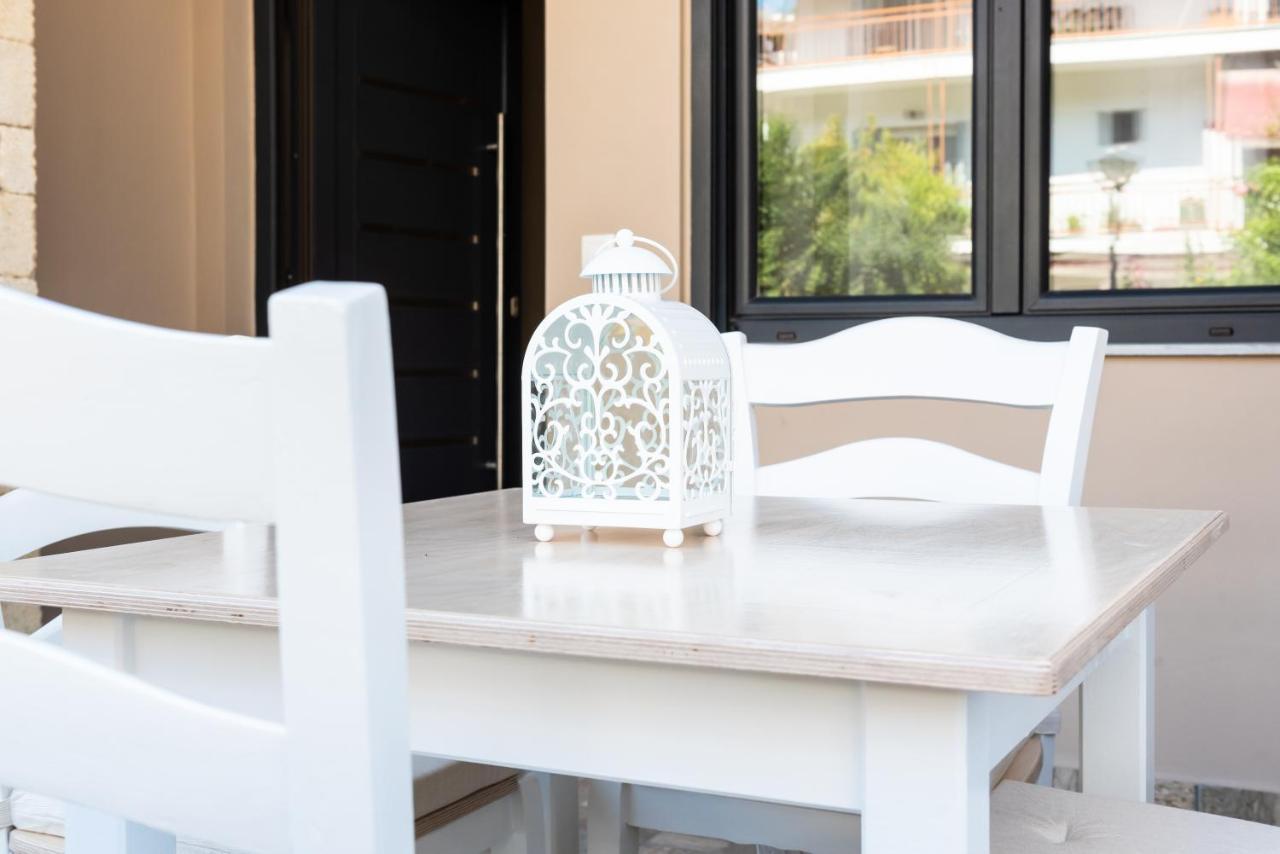 Evdokia'S Apartments And Rooms Neos Marmaras Luaran gambar