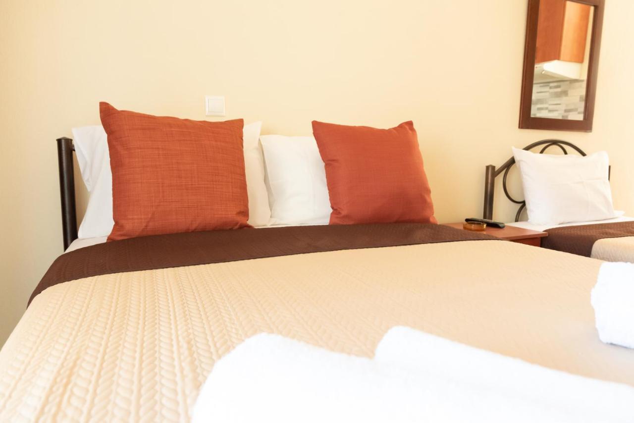 Evdokia'S Apartments And Rooms Neos Marmaras Luaran gambar