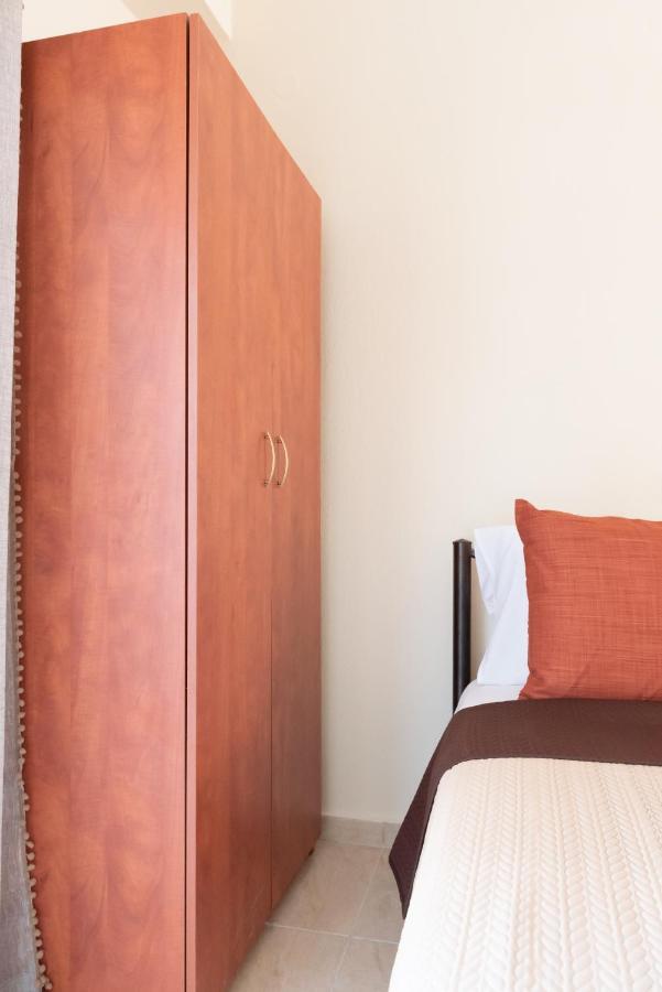 Evdokia'S Apartments And Rooms Neos Marmaras Luaran gambar