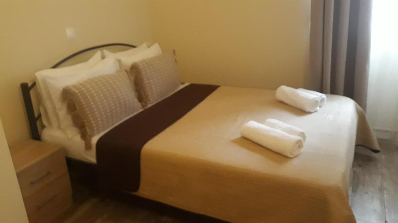 Evdokia'S Apartments And Rooms Neos Marmaras Luaran gambar