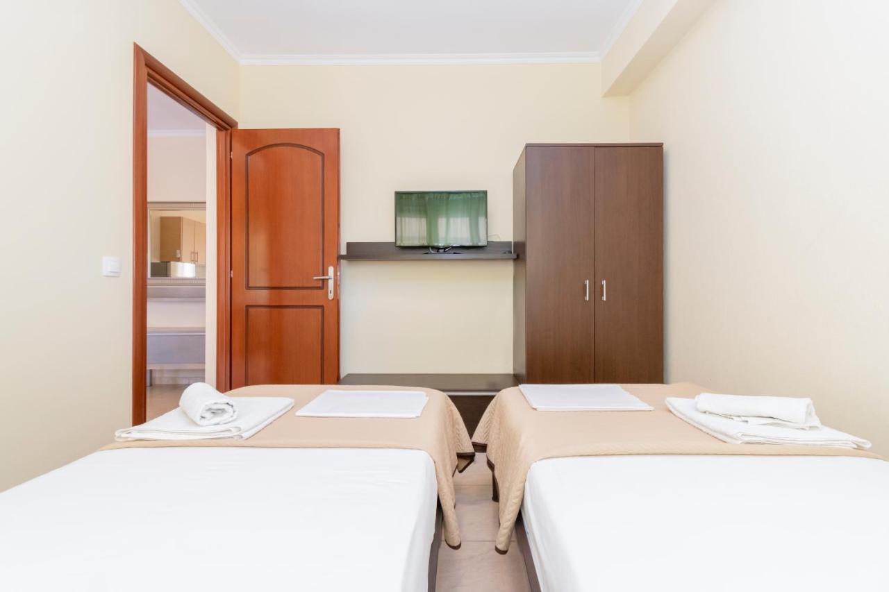 Evdokia'S Apartments And Rooms Neos Marmaras Luaran gambar